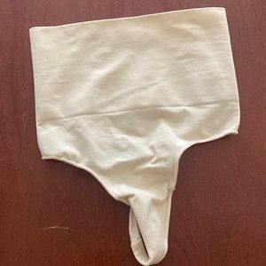 Skims high waisted sculpting thong L/XL